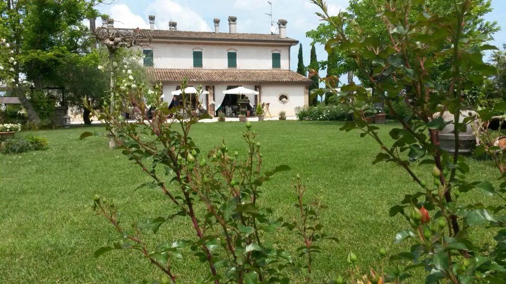 Locanda Antico Casale Чезенатико Екстериор снимка